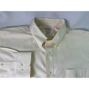 Brooks Brothers 346 Button Down Shirt Mens 17.5 Cream Non Iron Regular Fit